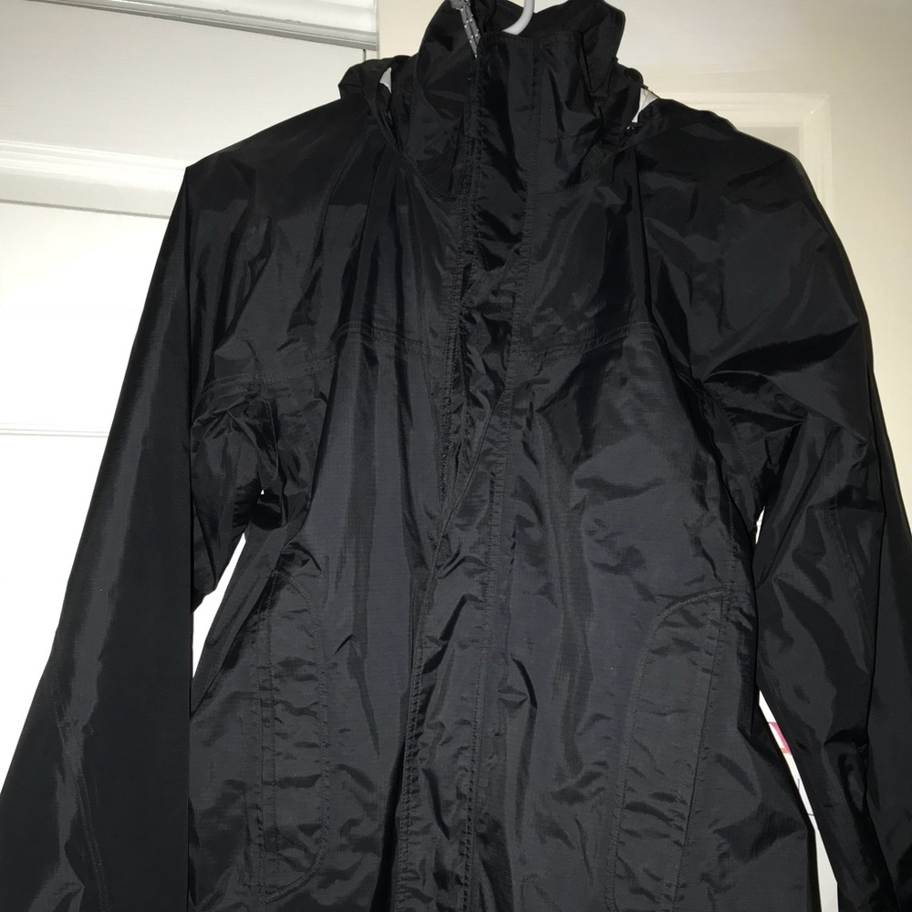 Women’s Patagonia rain jacket